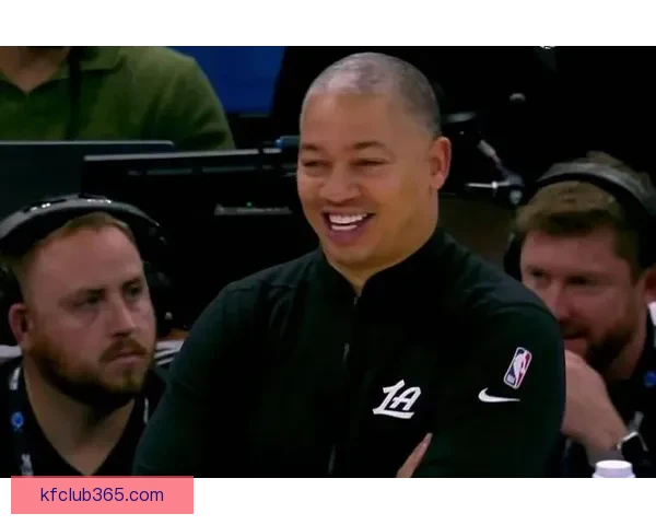 泰伦卢：小卡保持健康是关键 感谢哈登祖巴茨等球员贡献