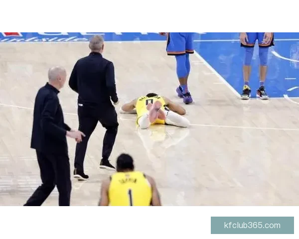 公牛主帅透露艾维训练中膝盖受伤 将于今日接受检查